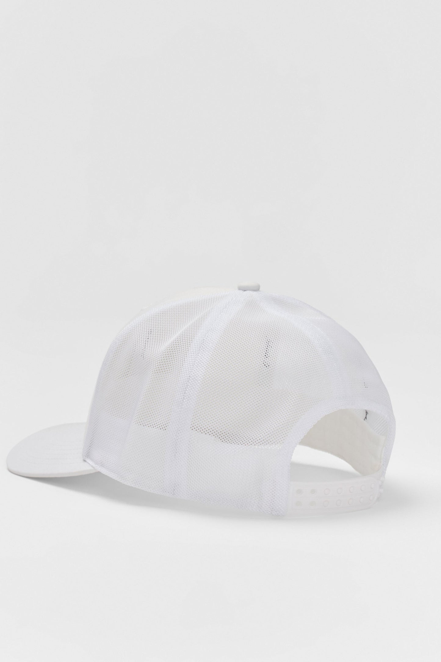 White cap on a light gray background