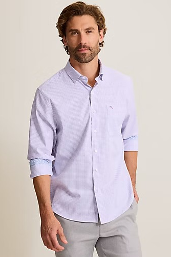 man wearing light purple dress shirt 
