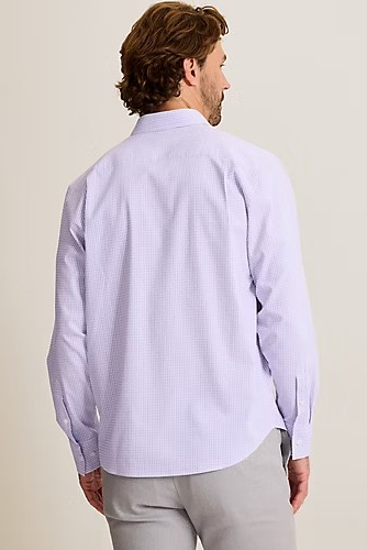 man wearing light purple dress shirt 